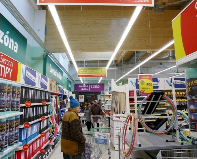 Die Handelsketten Makro und Tesco wollen 2011 eigene Onlineshops in Tschechien starten